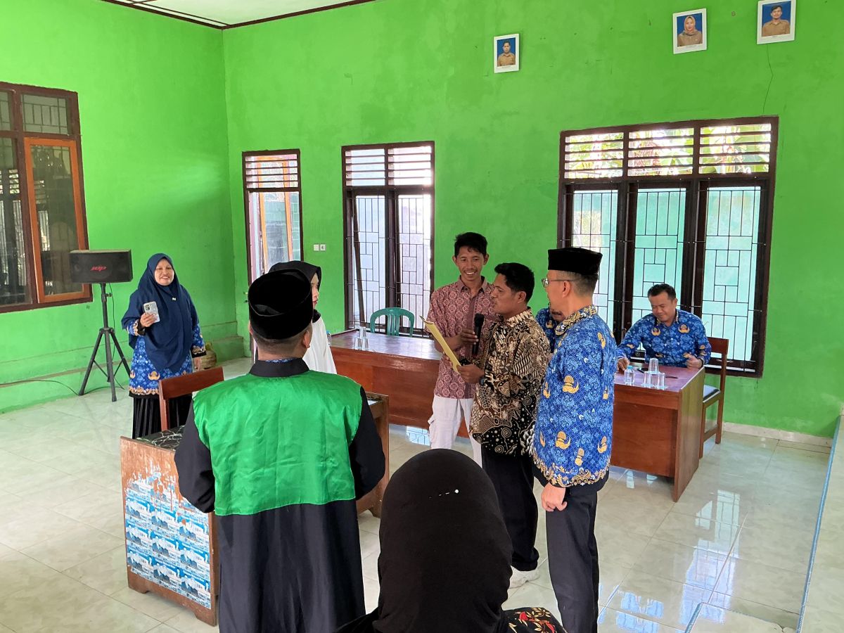 Pelantikan Kaur Keuangan Desa Talang Sepakat Berlangsung Khidmat dan Lancar